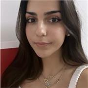 Estudiante de grado superior de marketing y publicidad con título en bachillerato social